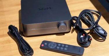 Contrôler un appareil WiiM par la voix avec la télécommande? Absolument !