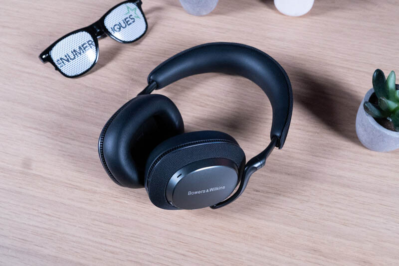 Bowers & Wilkins dévoile les écouteurs anti-bruit Px7 S3