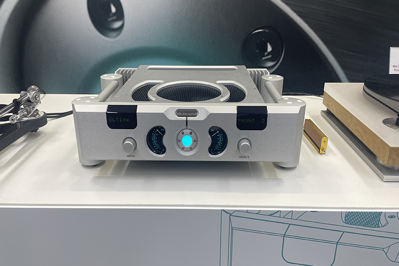 Préamplificateur Phono Ultima Phonostage de Chord Electronics et Platine dps 3 de Bauer Audio