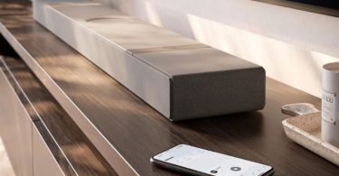 KEF dévoile XIO Soundbar avec audio spatial 5.1.2 révolutionnaire