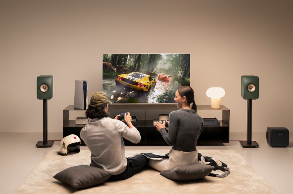 Les enceintes LS50 Meta et LS50 Wireless II de KEF se dévoilent en Sand Shell et Moss Green