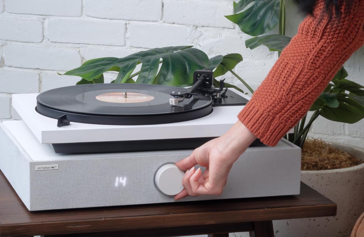 Andover Audio Spinbase 2 Test 2024 : Meilleur système enceintes tourne ...