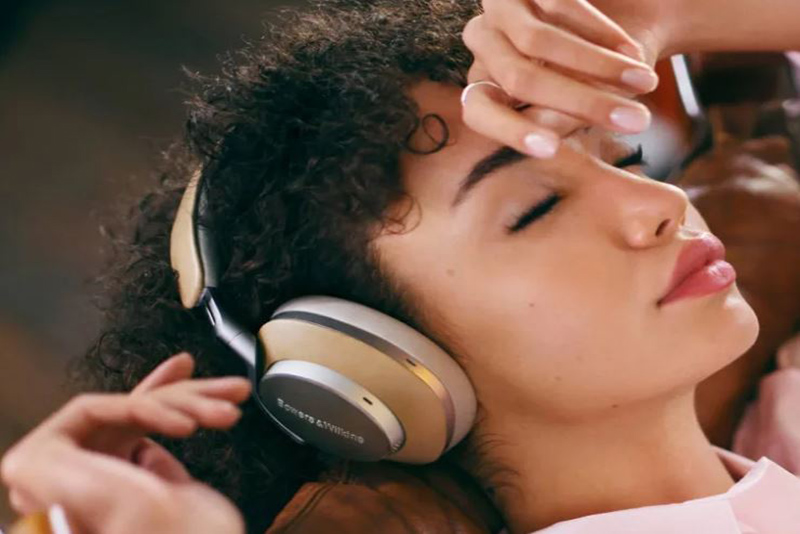 Bowers & Wilkins dévoile les nouveaux écouteurs Bluetooth PX8 S2 ANC