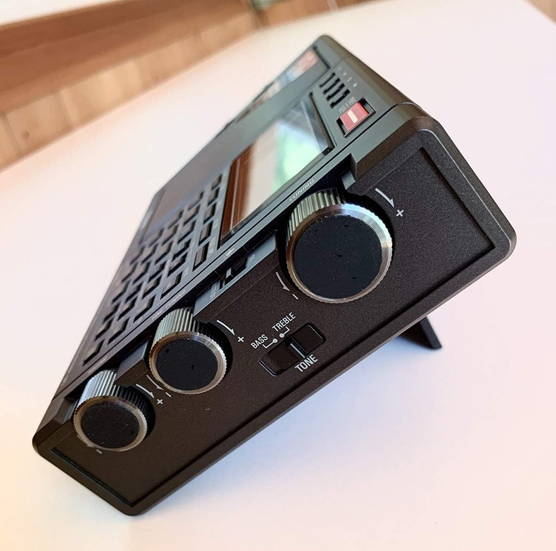 Details Radio Portable Bluetooth Tecsun PL-990X