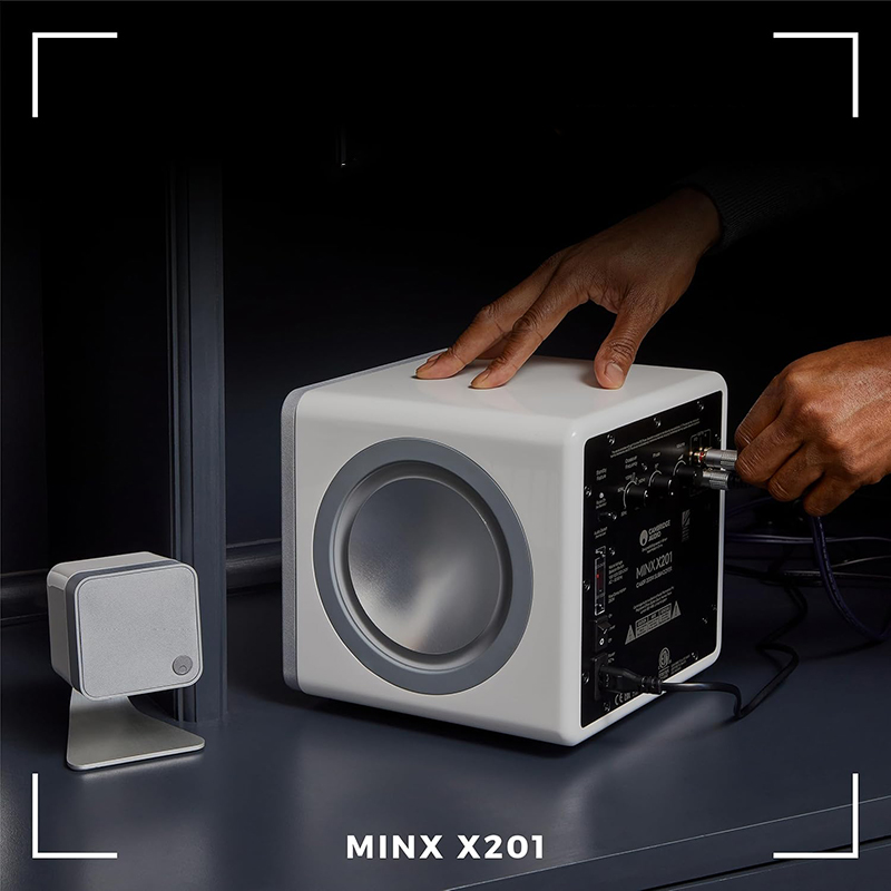 Avant Cambridge Audio Minx X201 Le Subwoofer Compact Qui Défie les Lois de la Physique