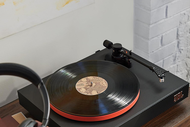 JBL Spinner BT La Platine Vinyle Bluetooth qui Allie Élégance et Modernité