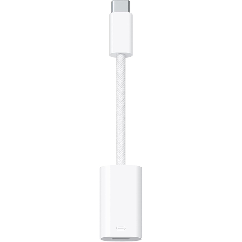 Vue frontale de l’adaptateur USB-C vers Lightning Apple sur fond blanc.