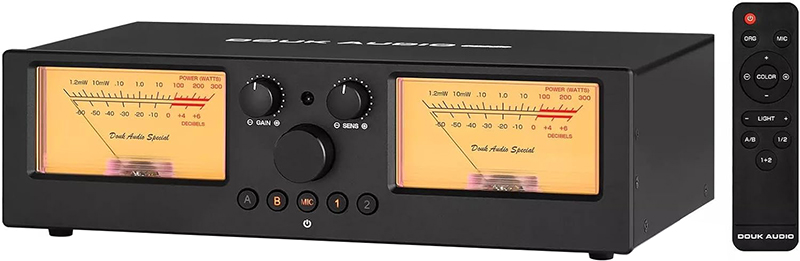 Face avant du Douk Audio VU3 Pro avec boutons et indicateurs LED visibles.