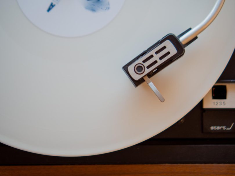 bras de lecture sur disque vinyle platine bluetooth sony teac utilisation domestique