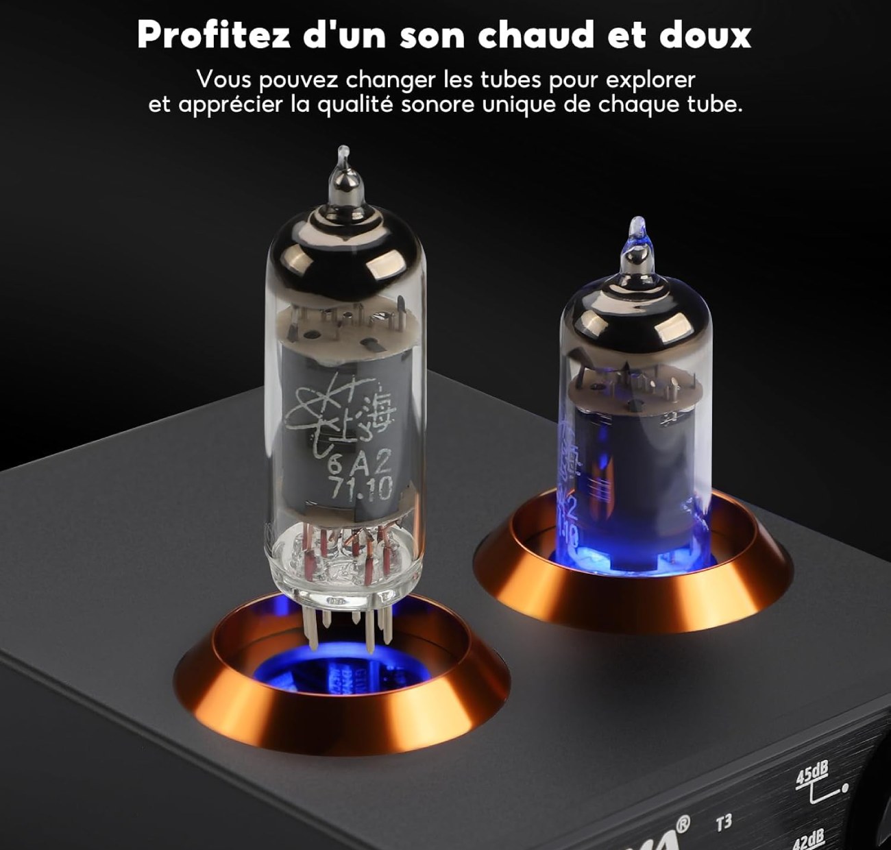 Gros plan sur les deux tubes à vide 6A2 du préampli AIYIMA T3 avec socles cuivrés et rétroéclairage bleu, illustrant la possibilité de changer les lampes pour modifier la signature sonore.