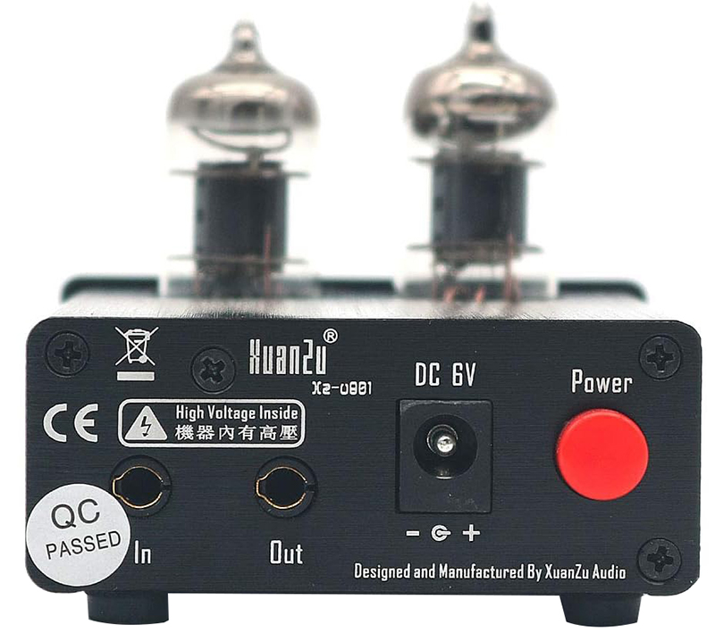 Dos du DollaTek 6J1 avec ports et câbles branchés