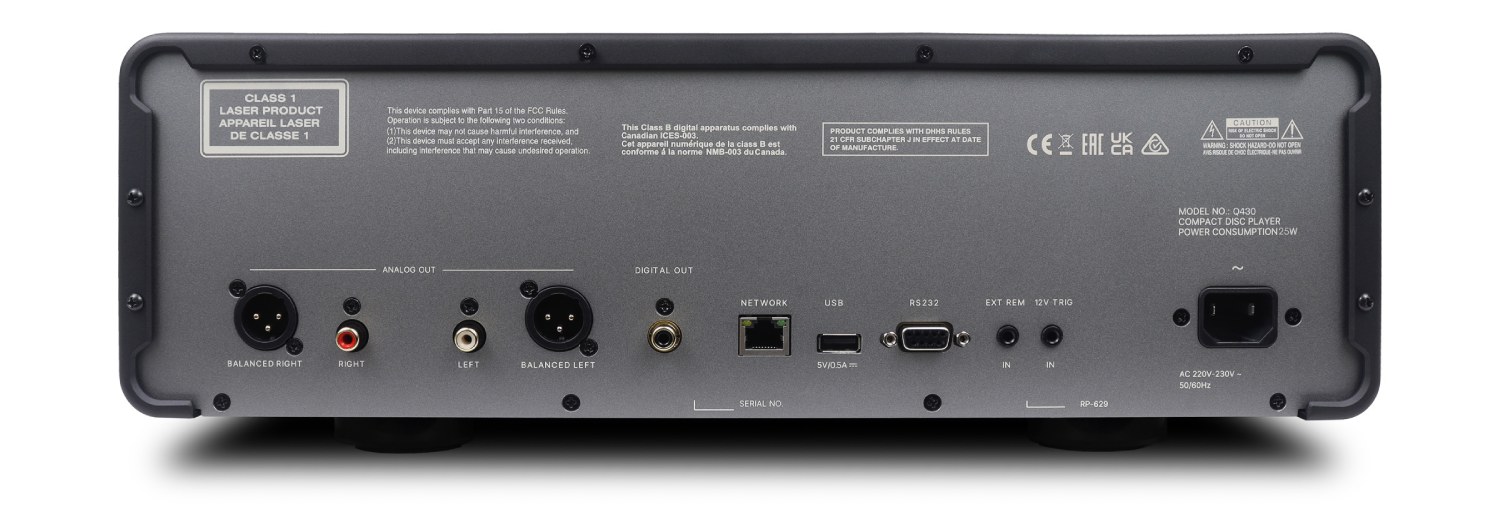 Vue de la face arrière du lecteur Compact Disc Rotel Michi Prestige Q430, mettant en évidence la section "Analog Out" avec ses sorties symétriques XLR et asymétriques RCA, ainsi que la section numérique (Digital Out coaxial, Network, USB).
