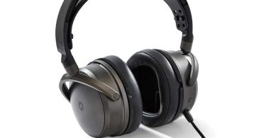 Casque gaming sans fil Audeze Maxwell2 en finition titane et noir, équipé de transducteurs planars magnétiques de 90 mm, avec micro amovible