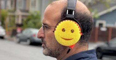 Casque audio DIY fabriqué avec des éponges Scrub Daddy et des drivers dynamiques de 50 mm par l'ingénieur son pudjam667