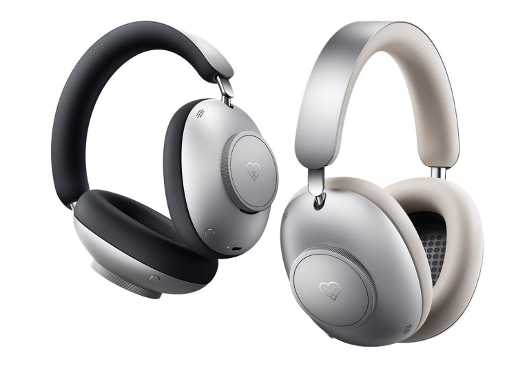 Les deux coloris du casque Loewe Leo version standard : à gauche le modèle noir avec bandeau cuir d'agneau sombre, à droite le modèle beige avec bandeau cuir d'agneau clair