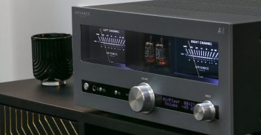 dvance Paris NOVA ampli intégré hybride noir vumètres tubes écran AirPlay