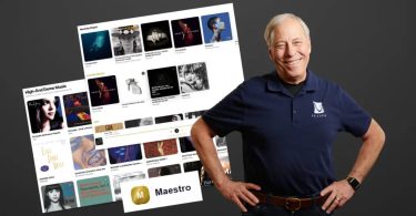 Paul McGowan de PS Audio pose souriant devant des captures d'écran de l'interface Maestro Music montrant les recommandations Ella et les playlists audiophiles