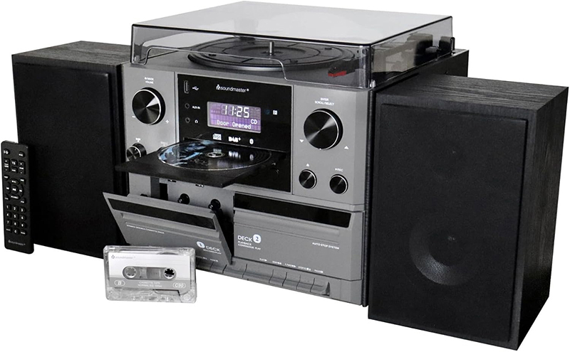 Le haut-parleur latéral du Soundmaster MCD5600SW illustre sa puissance sonore et sa conception acoustique.