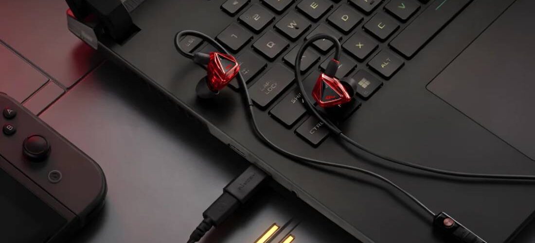 Écouteurs filaires intra-auriculaires Edifier Hecate Hunter S en finition noire, coques à design triangle inversé, câble tressé OFC de 2 mètres avec module DAC et DSP intégré, télécommande en ligne et connecteur USB-C