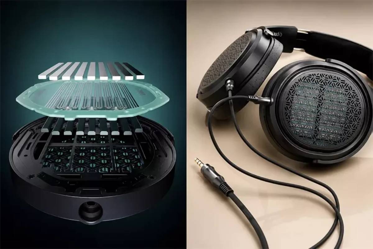 Vue éclatée du transducteur planar magnétique du casque FiiO Jade Audio JT9 montrant la rangée supérieure de barreaux aimantés, le diaphragme translucide à pistes conductrices gravées et le second réseau d'aimants monté sur le châssis circulaire, avec à droite le casque noir assemblé et son câble détachable à fiche jack