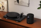 Application WiiM Home réunissant dans un même système multiroom des appareils WiiM, des enceintes Audio Pro série W et des électroniques Pro-Ject