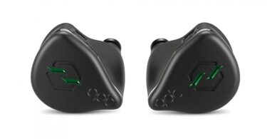 Intras qdc BASALT à coque en titane noir façon basalte, haut-parleur dynamique unique de 13 mm à membrane en diamant pur, connecteurs 2 broches 0,78 mm