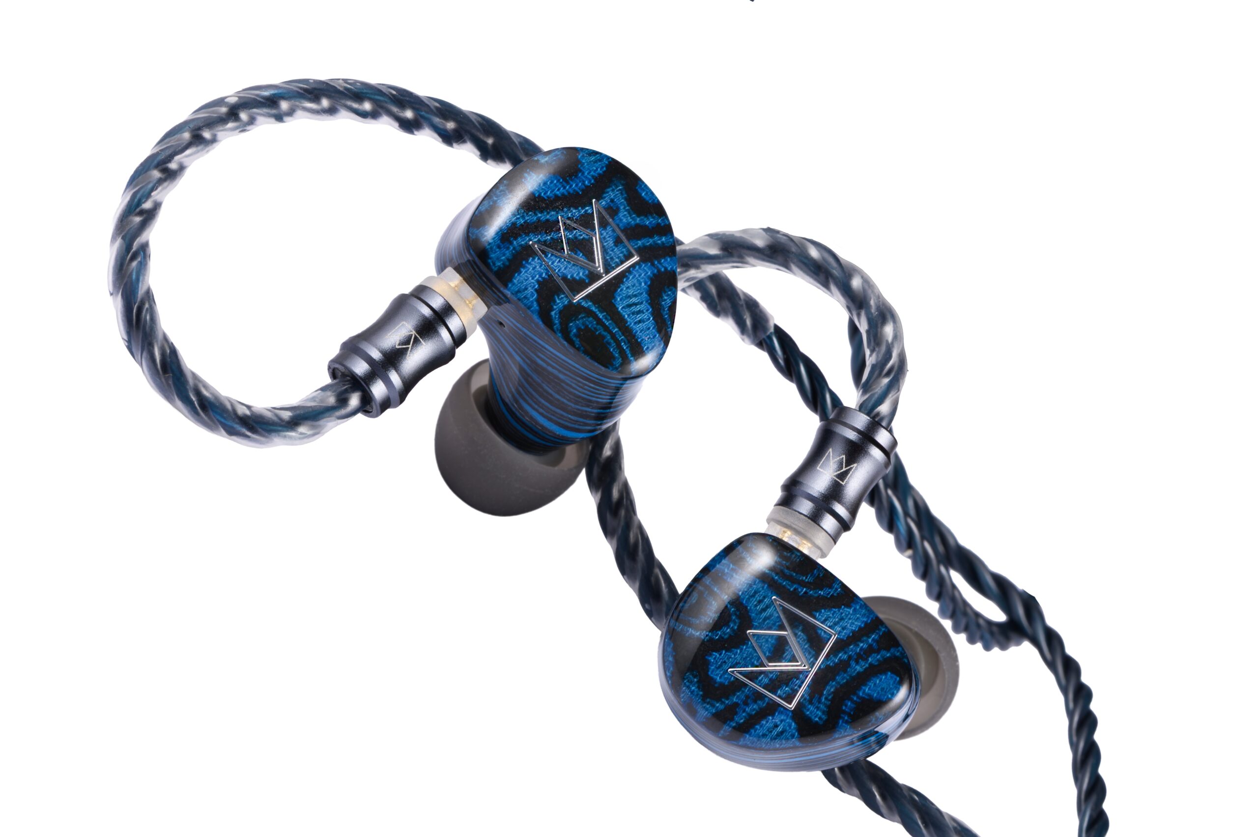 Intras Noble Audio Iris à coque en micarta bleu usinée, haut-parleur dynamique unique de 10,2 mm, connecteurs 2 broches 0,78 mm