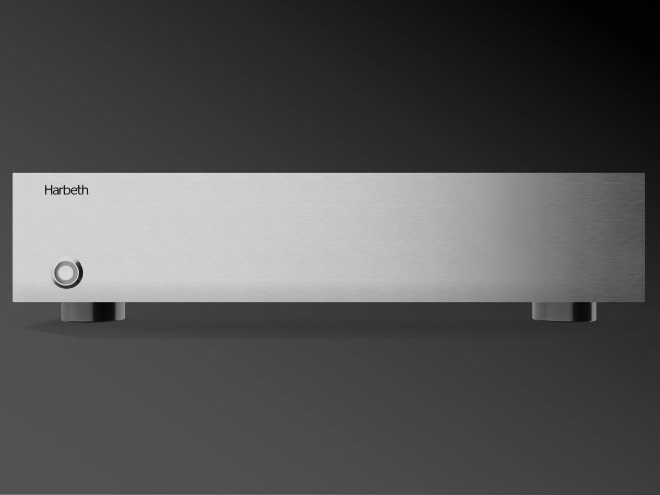 Amplificateur classe D six canaux Hypex Ncore du système Harbeth NLE-3, façade en aluminium brossé avec logo Harbeth et interrupteur, sur fond noir