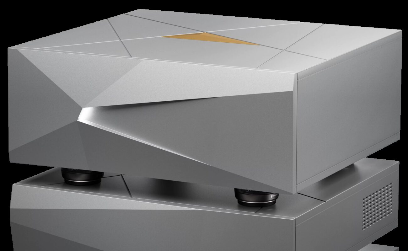 Serveur musical Innuos Nazaré en aluminium à façade asymétrique, lecteur réseau sans DAC à alimentations GaN, empilé sur les modules NazaréNET et NazaréFLOW