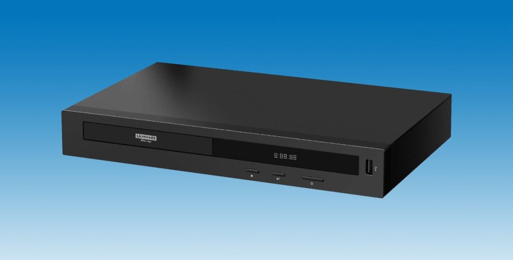 Lecteur Blu-ray 4K Ultra HD Laser BLU-BD4K-384 noir vu de trois quarts, logo Ultra HD Blu-ray sur le tiroir, afficheur de temps de lecture en façade, trois touches éjection, lecture et marche, port USB frontal