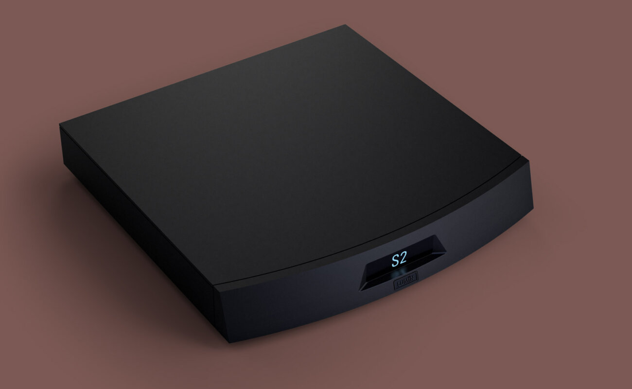 Lecteur réseau Lumin S2 en finition aluminium anodisé noir vu de trois quarts, façade incurvée et afficheur S2 bleu, streamer DAC double ES9038PRO à transformateurs Lundahl