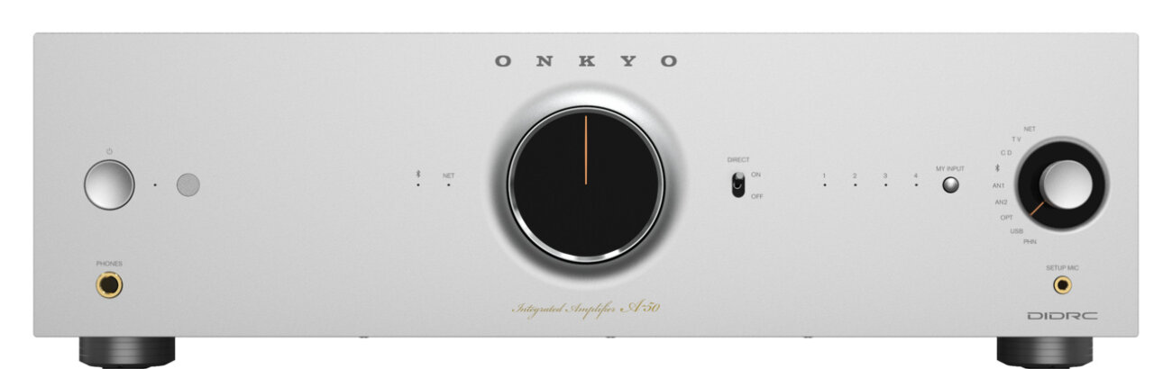 Ampli intégré réseau Onkyo Icon A-50 en finition argent vu de face, avec son grand bouton de volume central