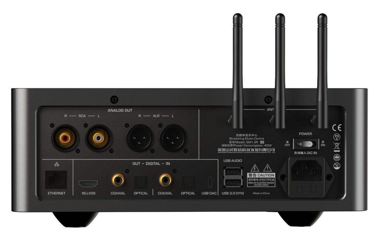 Face arrière du Shanling SM1.3R HD noir : sorties analogiques RCA et XLR, Ethernet, sortie I2S sur HDMI, entrées et sorties coaxiales et optiques, USB DAC, ports USB 3.0 et prise secteur IEC