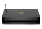 Lecteur réseau Silent Angel Bremen SL1P noir vu de face, boîtier pleine largeur avec logo doré sur le capot, streamer Roon Ready avec DAC intégré