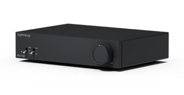 Amplificateur de puissance Topping Mini 500 en finition noire, façade aluminium avec sélecteurs TRIG ON OFF et BAL SE, bouton de volume analogique, châssis compact de bureau