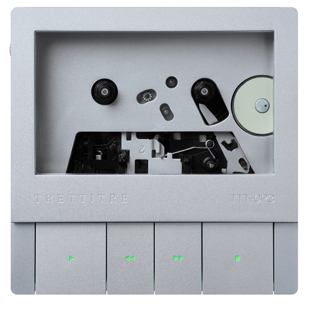 Lecteur cassette Bluetooth Trettitre TTT-CP3 vu de face avec sa fenêtre sur la mécanique et ses touches mécaniques